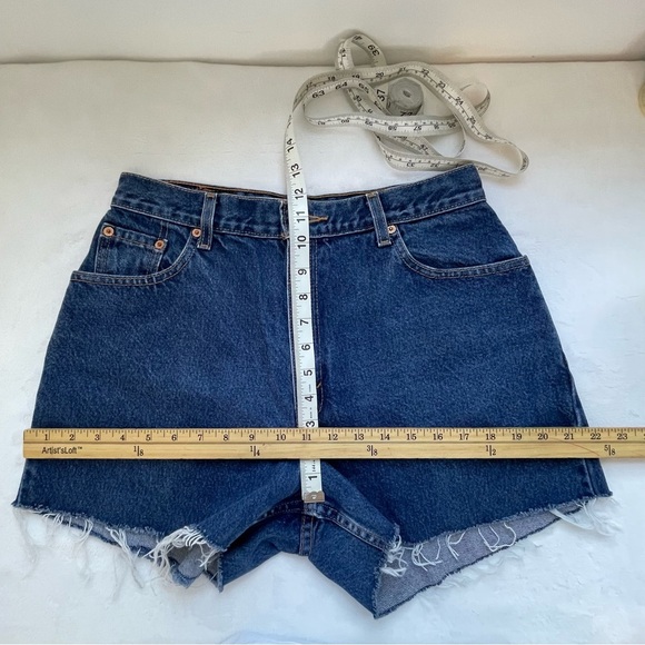 VINTAGE LEVIS 550 Hi Waist Cut Off Denim Shorts - Picture 7 of 12